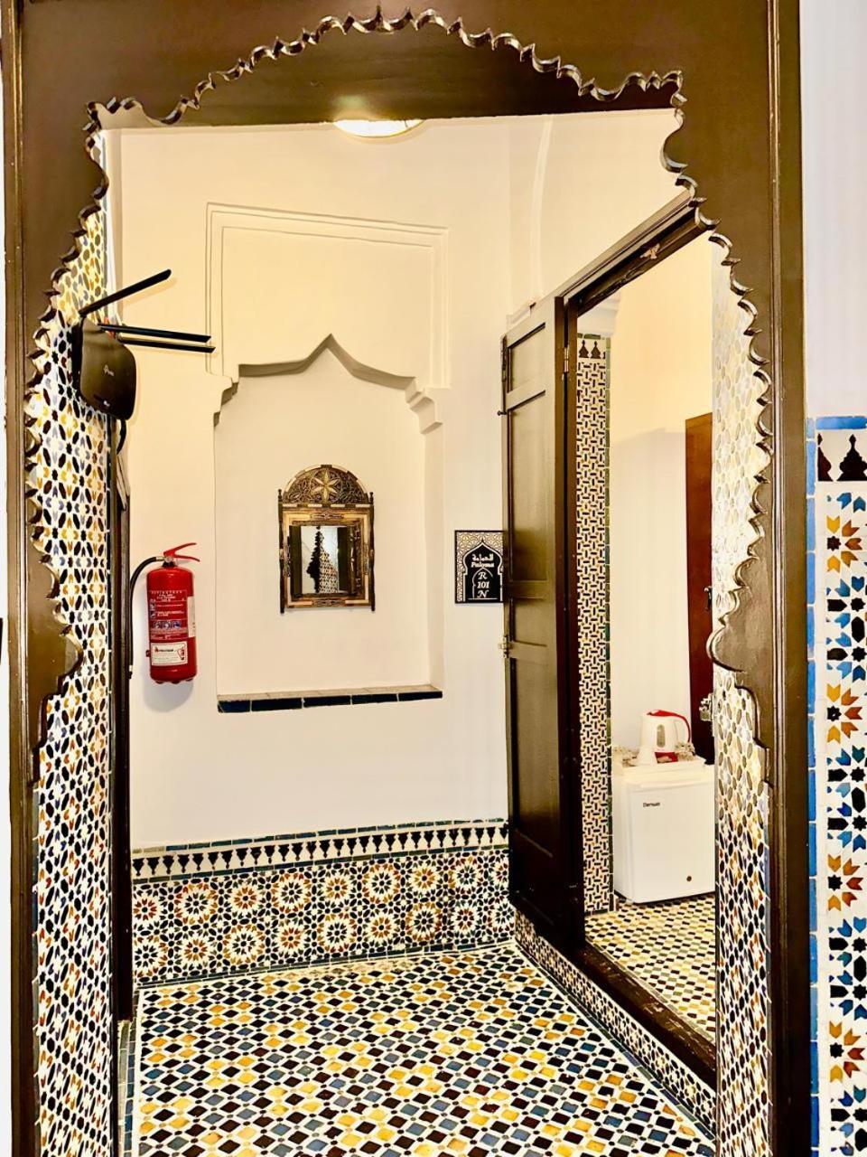 Riad El Manantial,patrimonio Del S Xix 4*